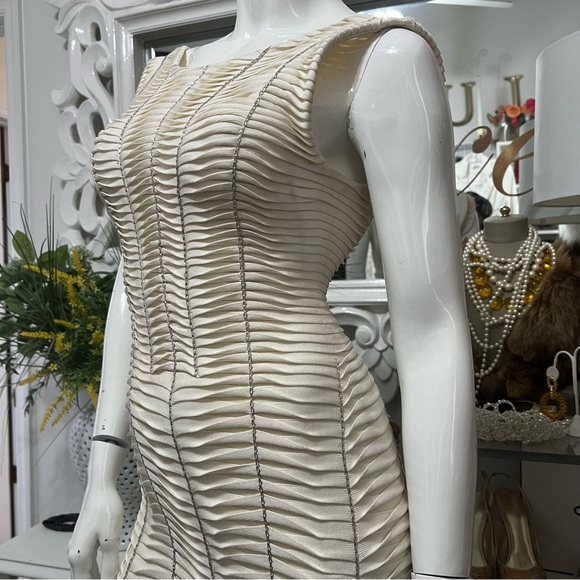 Herve Leger Ivory Sleeveless Chain Dress S - Picture 4 of 12